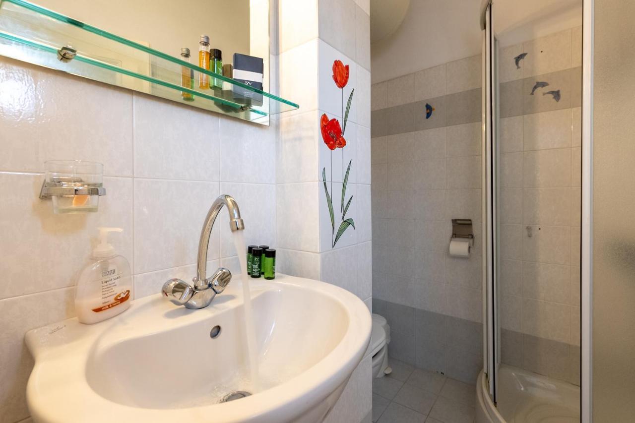 Penthouse Under Acropolis Hill Apartamento Atenas Exterior foto